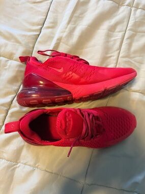 Nike Women's Air Max 270 in Vibrant Red